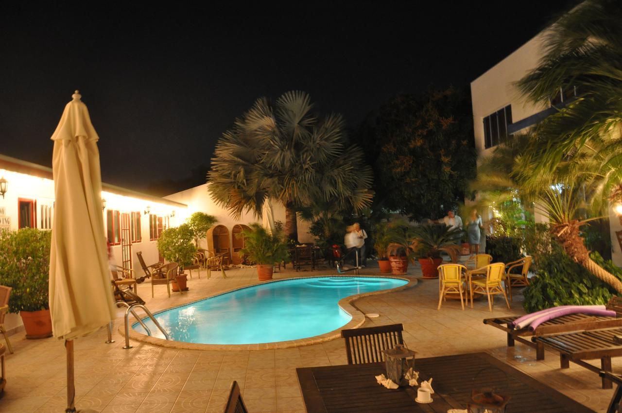 Aruba Harmony Apartments Oranjestad Exteriör bild