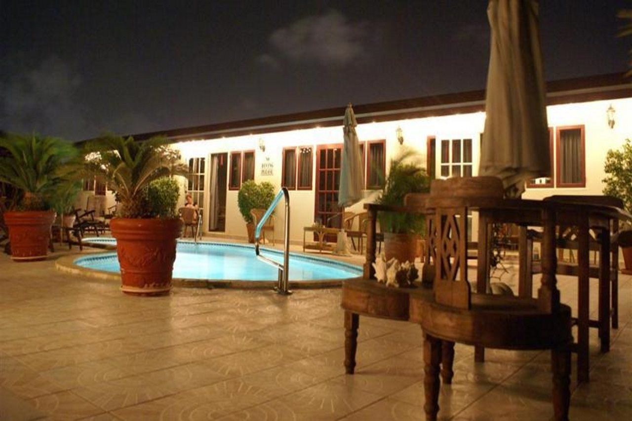 Aruba Harmony Apartments Oranjestad Exteriör bild